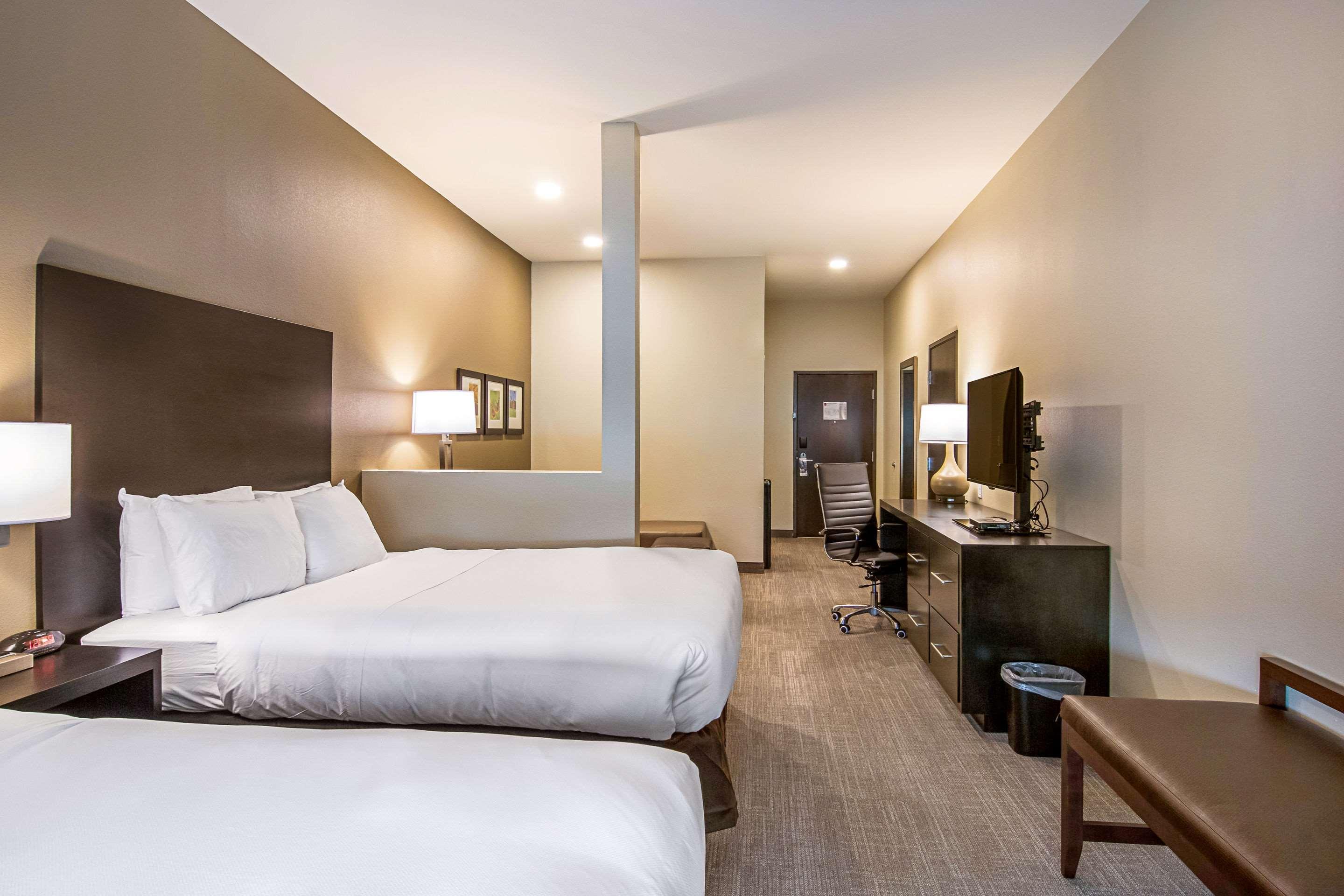 Comfort Suites Wooster Near University Campus Exterior foto
