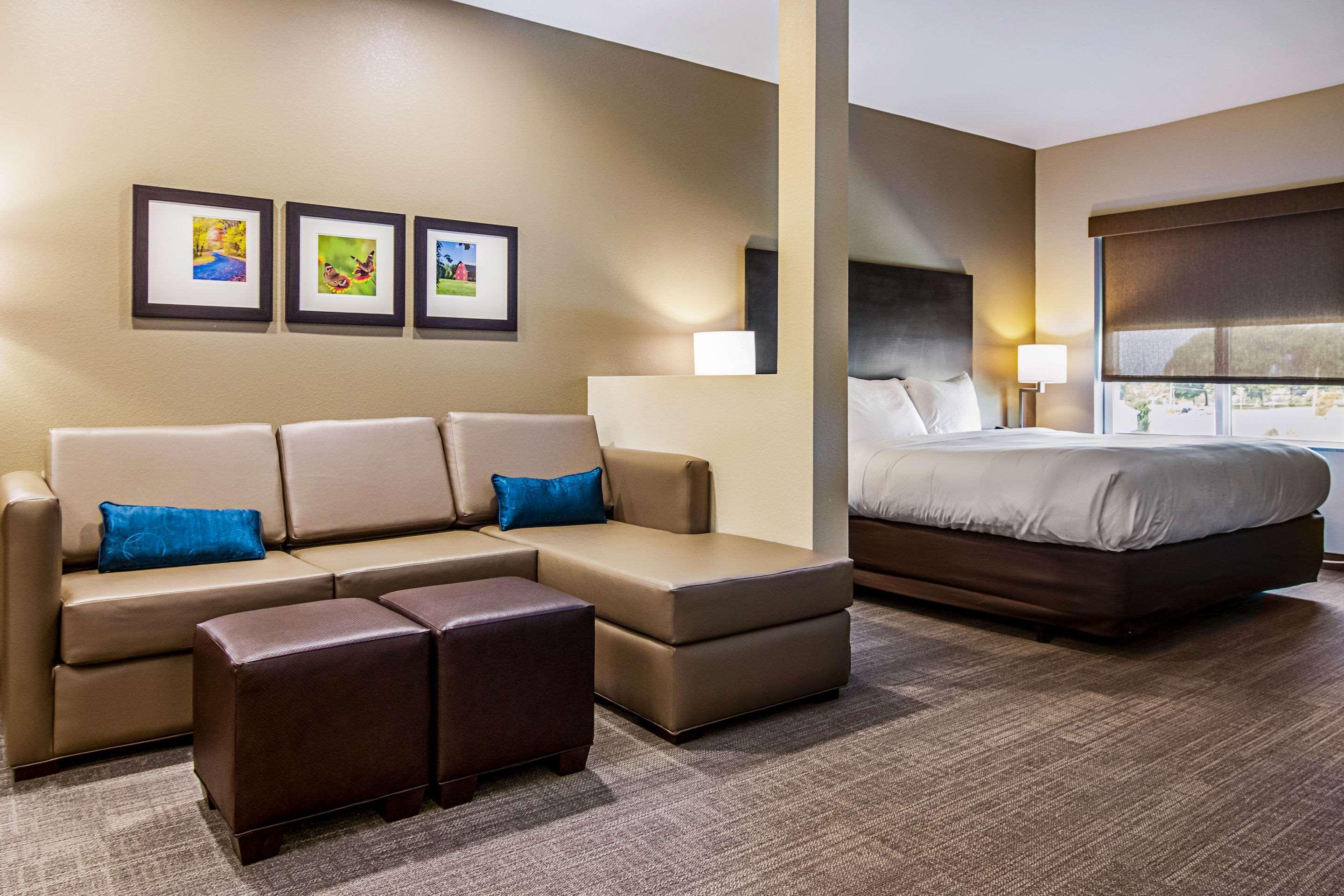Comfort Suites Wooster Near University Campus Exterior foto
